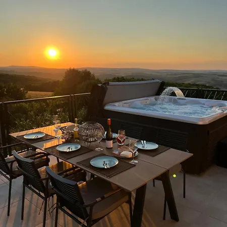 Bakonyi Panoráma élményház Appartement