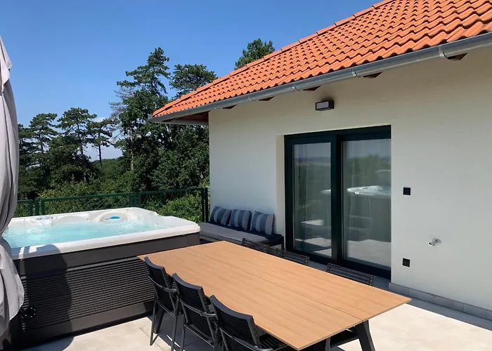 Bakonyi Panoráma élményház Appartement *